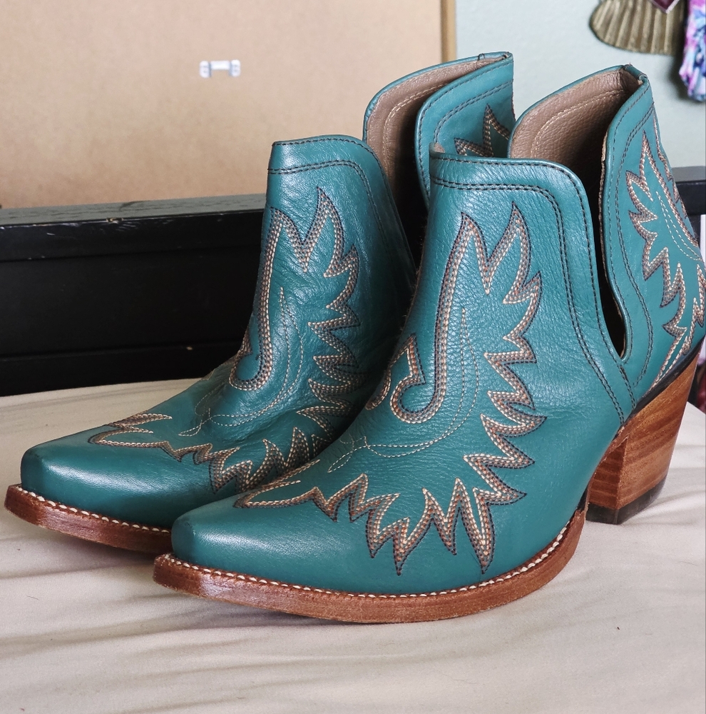 Ariat Teal Ankle Boots Size 9